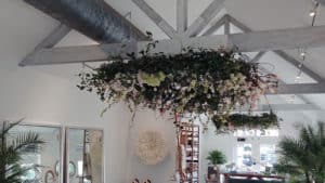Large wreath suspension hanging